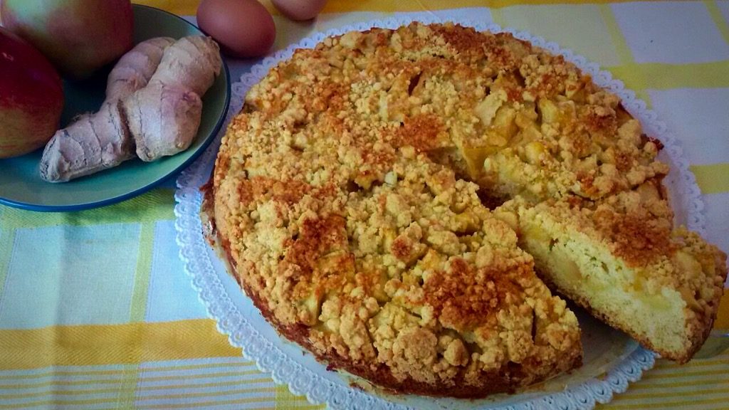 Torta sbriciolata alle mele con zenzero