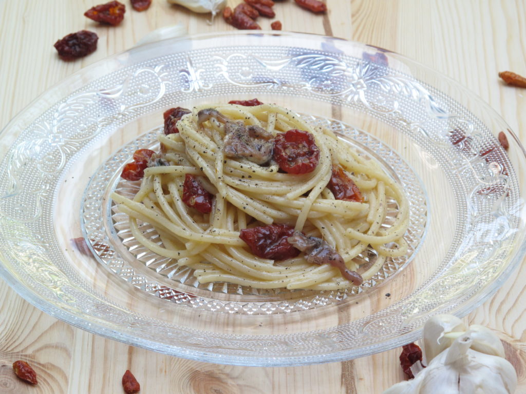 Spaghetti aglio, olio e mare