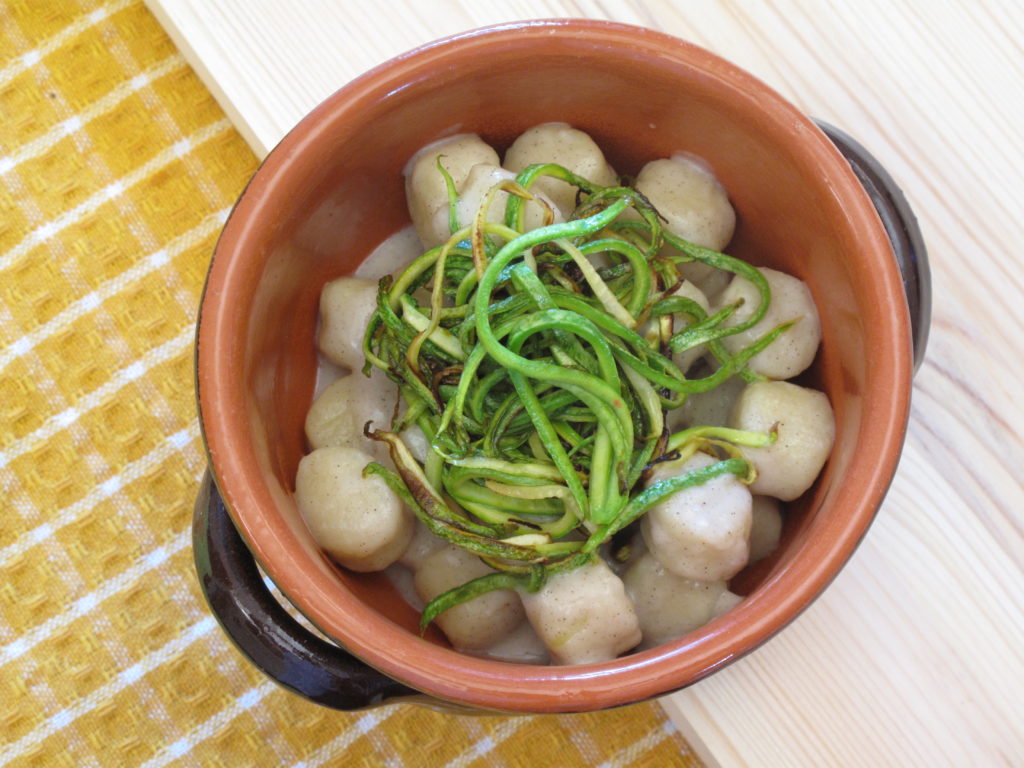 gnocchi cacio pepe e zucchine