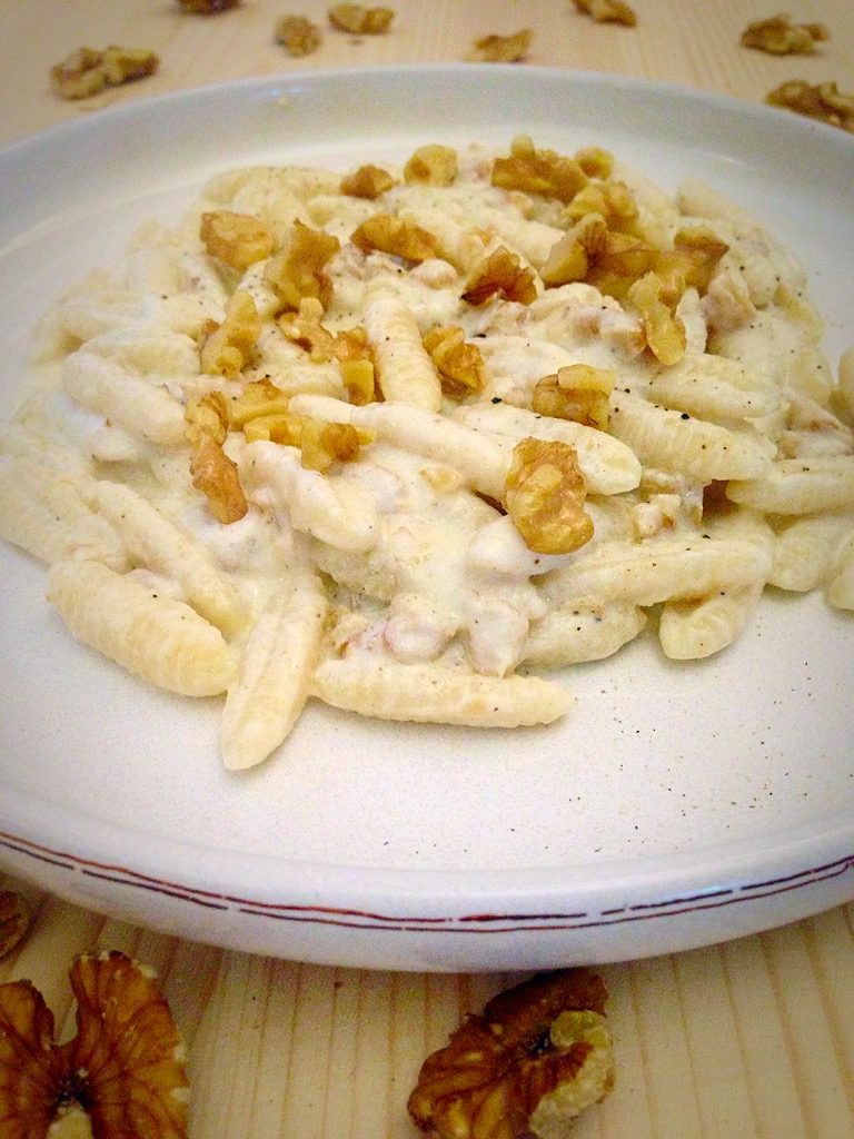pasta ricotta e noci